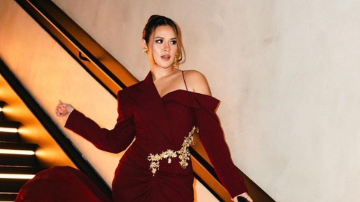 uploads/article/2024/02/raisa-tampil-stunning-di-67597d5af77f061.png