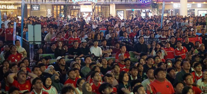 Nonton Bareng Sepak Bola Football Day Out, Hadirkan Atmosfer Stadion di Tengah Kota