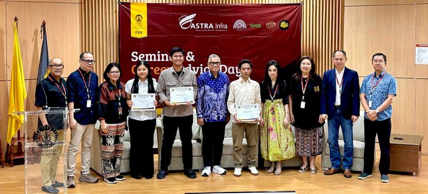Alumni FEB UI 1986 Beri Beasiswa bagi Mahasiswa yang Terkendala Finansial karena Force Majeure